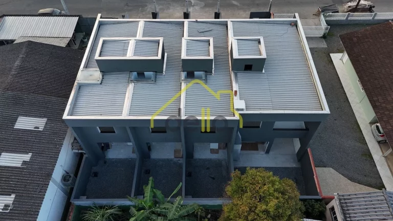 Imagem Geminado em fase de construção no Iririú próximo da Panificadora Princesa!!