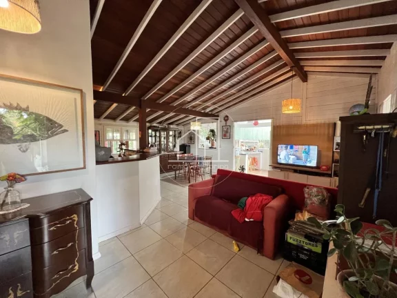 Imagem Casa para Venda em Florianópolis / SC no bairro São João do Rio Vermelho