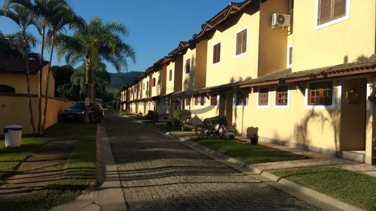 Imagem CASA DE COND. EM JUQUEY A 200MTS PRAIA