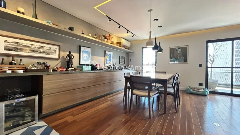 Imagem Apartamento a venda no Cambuí com 3 quartos sendo 1 suíte, 2 vagas 193m²