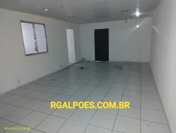 Imagem Galpão para Locação em BELFORD ROXO, Centro, 3 banheiros