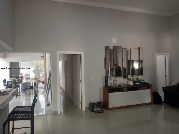 Imagem Casa em Condomínio para Locação em Limeira, Parque Residencial Roland II, 3 dormitórios, 3 suítes, 2 banheiros, 4 vagas