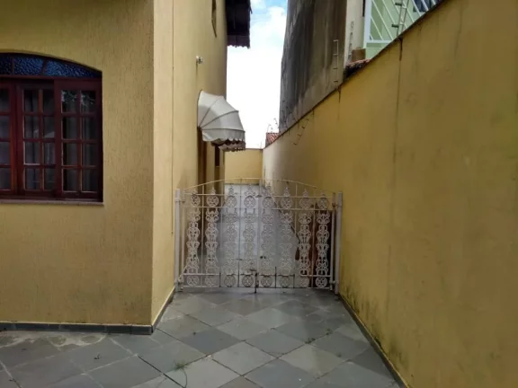Imagem Sobrado com 3 dormitórios à venda, 250 m² por R$ 900.000,00 - Jardim Realce - Suzano/SP