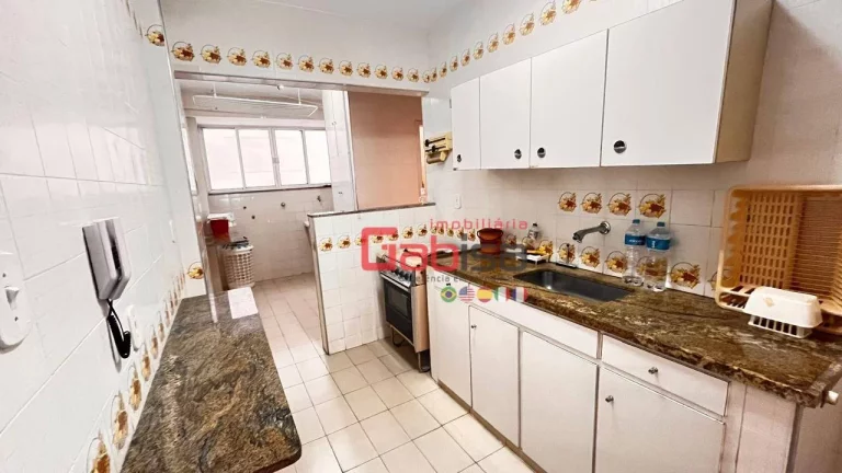Imagem Apartamento com 3 dormitórios à venda, 110 m² por R$ 650.000,00 - Centro - Cabo Frio/RJ