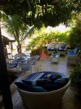 Imagem Casa com 4 dormitórios à venda, 380 m² - São Francisco - Niterói/RJ