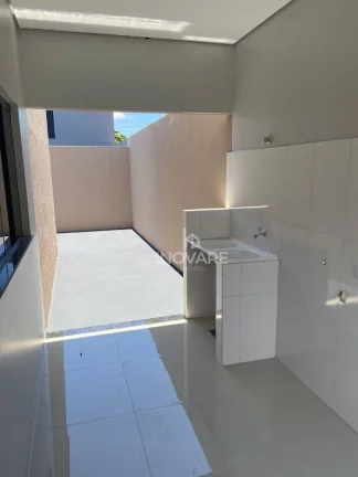 Imagem Casa com 3 dormitórios à venda, 95 m² por R$ 320.000,00 - Setor Nossa Senhora da Saúde - Itumbiara/GO
