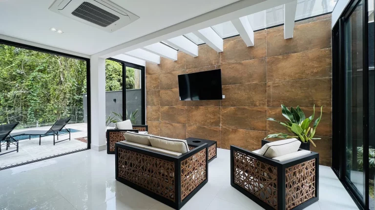 Imagem Casa nova à venda Riviera de São Lourenço mod. 24 finamente decorada