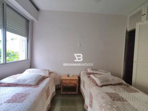 Imagem PITANGUEIRAS - UMA QUADRA DA PRAIA , LOCALIZAÇÃO PRIVILEGIADA, GARAGEM DEMARCADA NO PRÉDIO.
