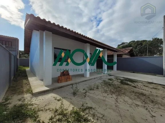 Imagem Casa para Alugar no Pontal de Itapoá - 2 Quartos, Laje, Ampla Varanda e Boa Localização