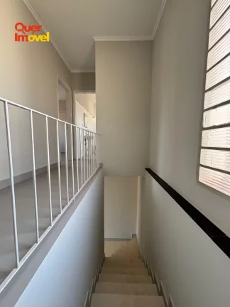 Imagem Excelente Imóvel Comercial para Locação na Vila Seixas, Ribeirão Preto-SP: 3 Quartos, 2 Salas, 2 Banheiros, 3 Vagas de Garagem!