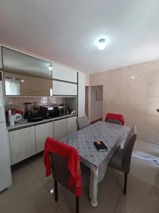 Imagem Casa com 4 dormitórios à venda, 203 m² por R$ 500.000,00 - Cidade Kemel - Poá/SP