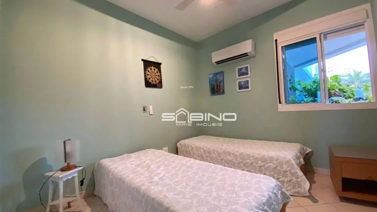 Imagem Apartamento Beira Mar à Venda na Riviera, com 4 suítes sendo uma de funcionária 186m² de área útil
