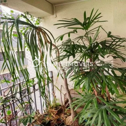 Imagem Apartamento à venda na Vila Nova Conceição, São Paulo-SP: 2 quartos, 1 suíte, 3 banheiros, 2 vagas - 100m² de área.