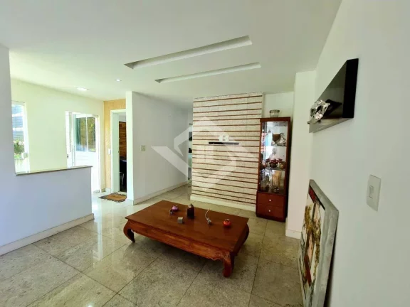 Imagem Mansão à Venda em Pendotiba Niterói com 4 Quartos