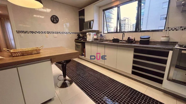 Imagem Apartamento com 4 dormitórios à venda, 184 m² por R$ 1.589.000 - Boqueirão - Santos/SP