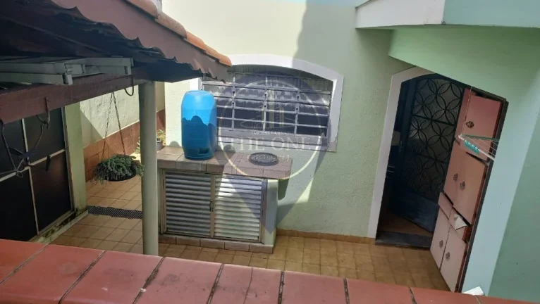 Imagem Imóvel de luxo no Parque Jabaquara: casa com 4 quartos, 1 suíte, 3 salas, 3 banheiros, 3 vagas na capital paulista!