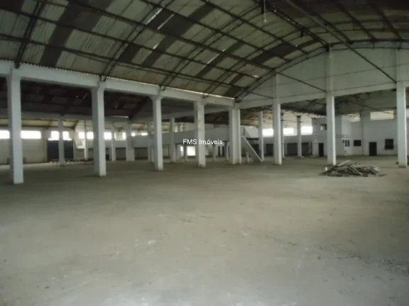 Imagem Galpão com 7800m2 em Itaquaquecetuba - SP
