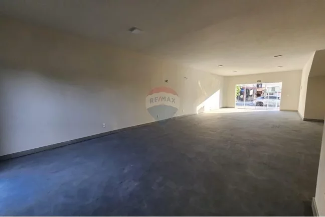 Imagem Loja em prédio comercial à Venda em Maricá/RJ | 80m² Construídos