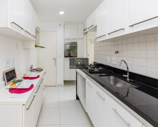 Imagem ALTO DA BOA VISTA APARTAMENTO 94,00 M 3 DORMITÓRIOS SENDO UMA SUÍTE SALA AMPLA VARANDA COZINHA FORNO FOGÃO ÁREA SERVIÇO AREJADA 2 VAGAS LAZER TOTAL