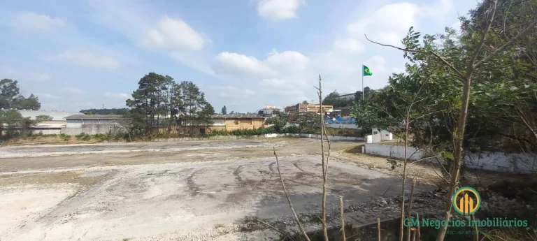 Imagem Área plana no retorno da Raposo Tavares, a 5 km do Rodoanel Mario Covas