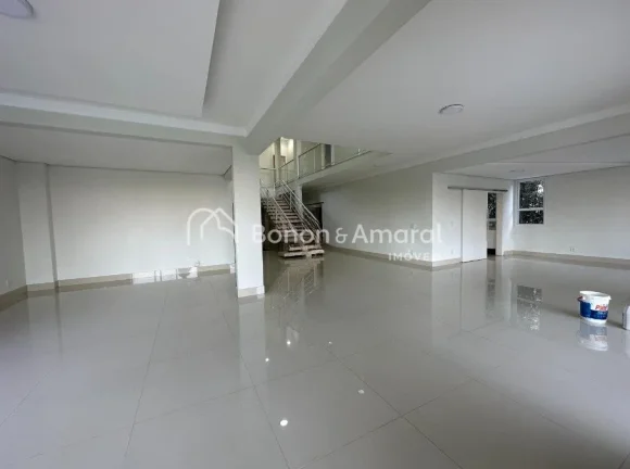 Imagem Excelente Casa à Venda em Valinhos - SP

Esta casa está situada em uma localização privilegiada,...