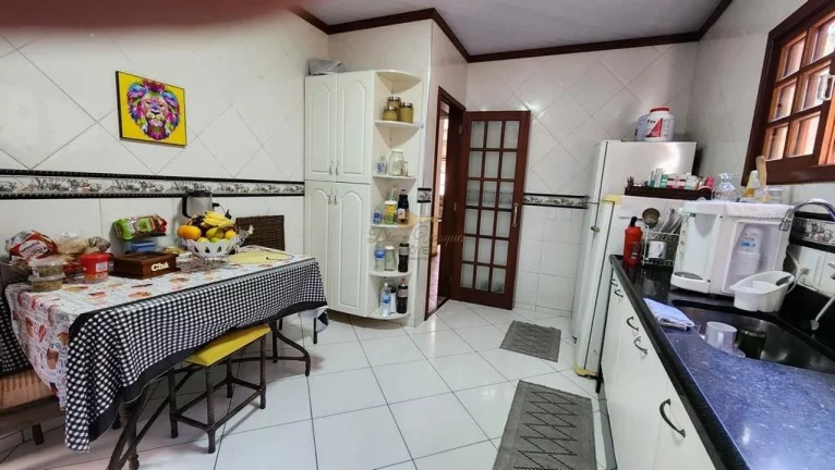 Imagem Casa para Venda em Teresópolis / RJ no bairro Fazendinha