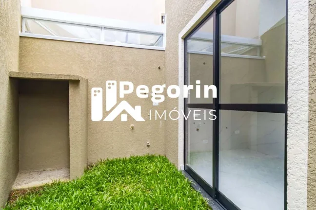 Imagem Sobrado à venda em Curitiba, Uberaba, com 3 quartos, 104m²