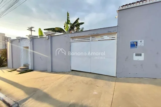 Imagem Localizada na vibrante cidade de Campinas, esta espaÃ§osa casa oferece uma experiÃªncia de moradia Ã...