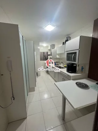 Imagem Residencial Felini - Vieiralves, 5Qtos, 2 vgs soltas, 150m², Oportunidade!
