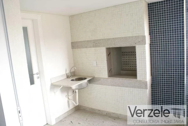 Imagem Apartamento 3 dormitórios para Venda em Balneário Camboriú / SC no bairro Centro