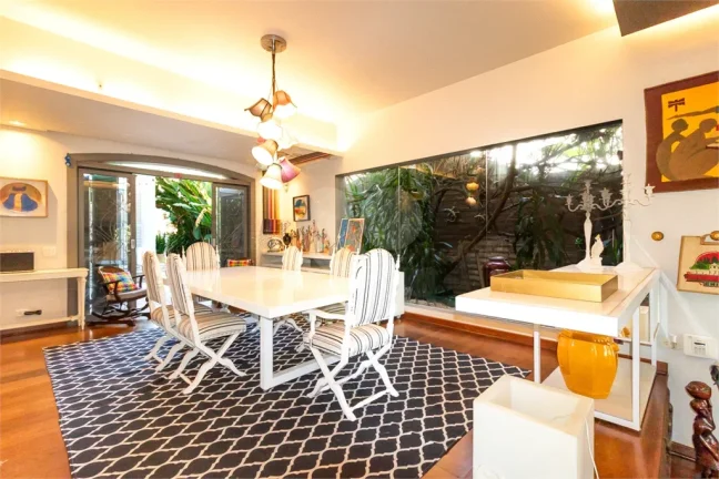 Imagem Casa à venda ou para alugar com 3 quartos, sendo 1 suíte, em Jardim Guedala, São Paulo - SP