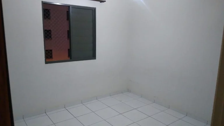 Imagem Ótimo apartamento na área central próximo ao Sesc, com 2 quartos sendo 1 com armário embutido, s...