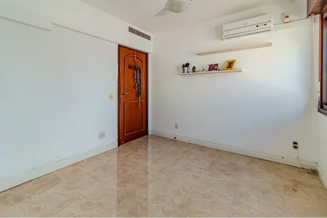 Imagem Cobertura à venda em Porto Alegre, Moinhos de Vento, com 3 quartos, 354m2