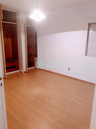Imagem Oportunidade para reforma. Apartamento com 96m2, 2 dormitórios ( 2 suítes ) e 2 vagas na garagem. ...