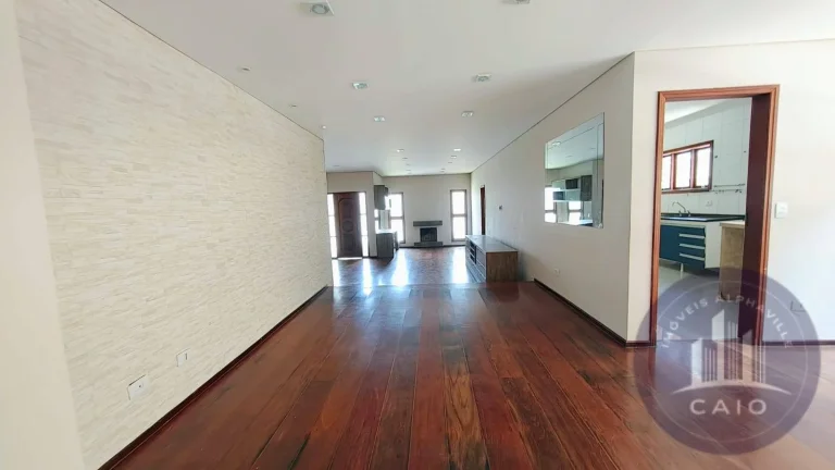 Imagem Casa para Retrofit com 220m² por R$ 1.845.000,00 - Alphaville/ SP
