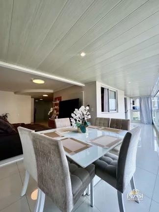 Imagem Residência de 3 Quartos com Vista para o Mar e o Morro do Moreno na Praia da Costa