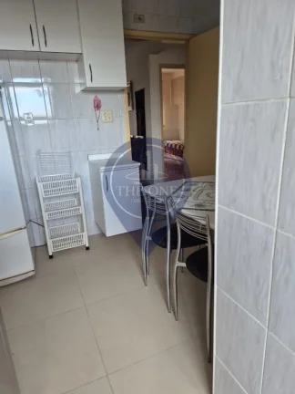 Imagem Imperdível! Apartamento à venda em São Paulo-SP, Aclimação. 2 quartos, 2 salas, 1 banheiro, 1 vaga de garagem. 102m².