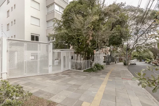 Imagem Apartamento à venda em Porto Alegre, Petrópolis, com 1 quarto, 80m²
