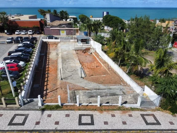 Imagem Terreno comercial à venda ou locação em Ponta Negra - 585m² de visibilidade e localização estratégica - a Av. Eng. Roberto Freire.