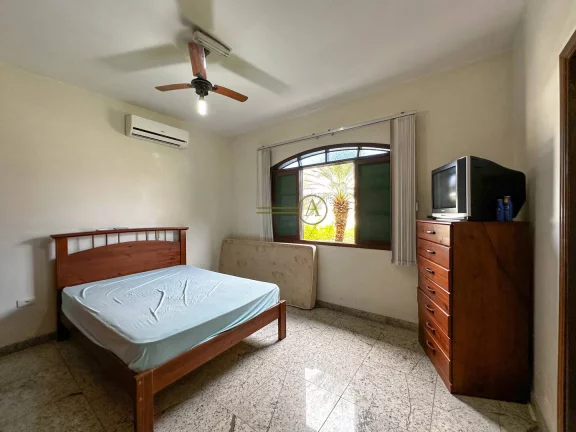 Imagem Sobrado alto padrão à venda no condomínio Boungainvillé V porteira fechada