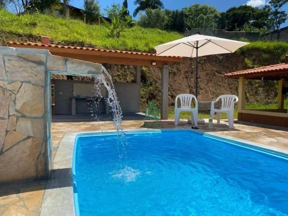Imagem Chácara com 2 dormitórios à venda, 1000 m² por R$ 480.000,00 - Zona Rural - Nazaré Paulista/SP