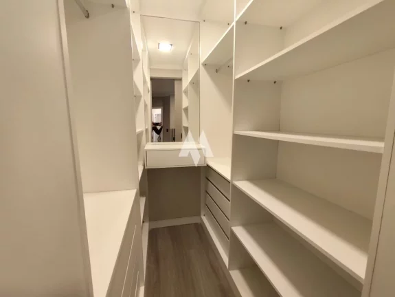 Imagem Cobertura Penthouse à venda com 3 dormitórios, Spa privativo e Vista para o mar no bairro da Pompéia em Santos/SP