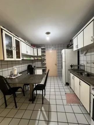 Imagem Apartamento 4 dormitórios para Venda em Teresina, São João, 4 dormitórios, 1 suíte, 3 banheiros, 2 vagas