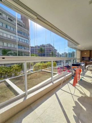 Imagem Apartamento Pé na Areia à Venda com 3 dormitórios 1 suíte 133m² Riviera de São Lourenço Bertioga SP