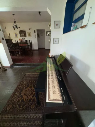 Imagem Sítio Exclusivo à Venda em Piracaia Conforto, Lazer e com Potencial