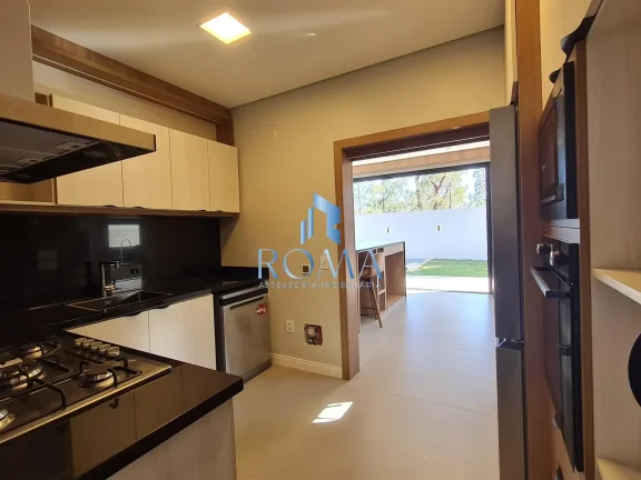Imagem Casa em Condomínio 4 dormitórios à venda Camobi Santa Maria/RS