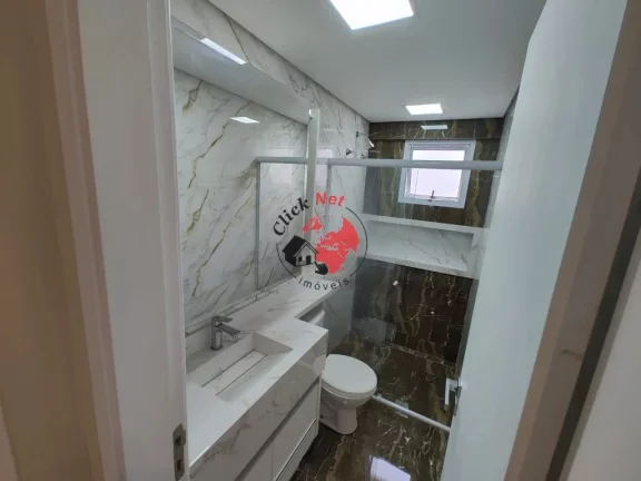 Imagem Sofisticação e Conforto: Apartamento Reformado com 3 Dormitórios e 2 Vagas à Venda em São Caetano