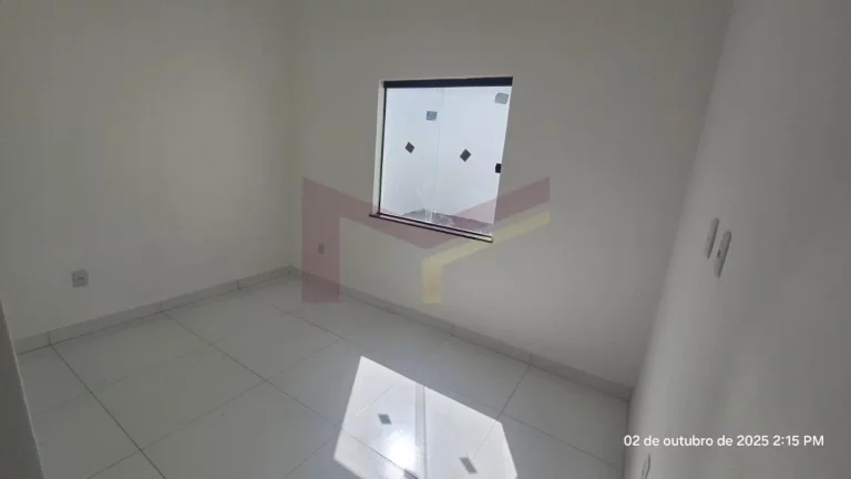Imagem Casa 2/4 na Conceicao