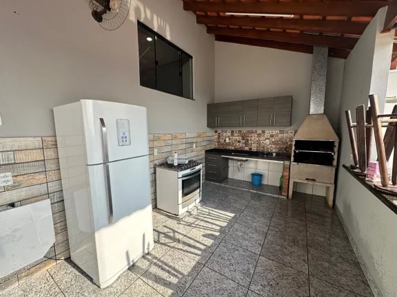 Imagem Chácara com 2 dormitórios à venda, 500 m² por R$ 680.000,00 - Jardim Novo Horizonte - Tatuí/SP