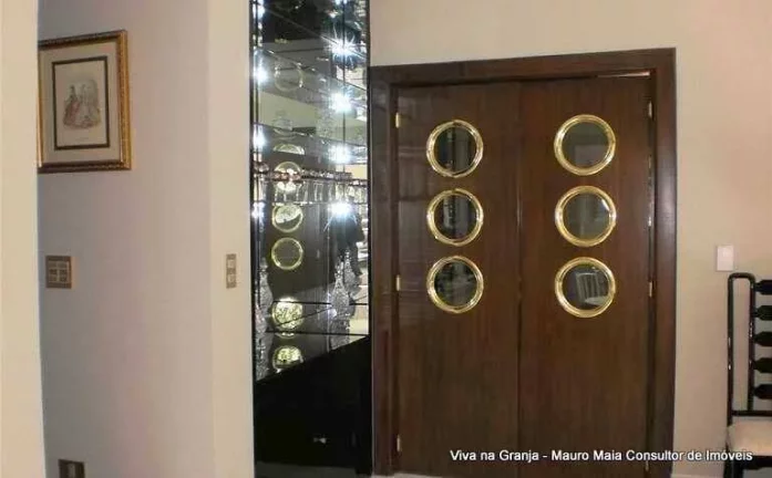 Imagem Casa com 4 dormitórios à venda, 750 m² por R$ 2.449.000,00 - Granja Viana